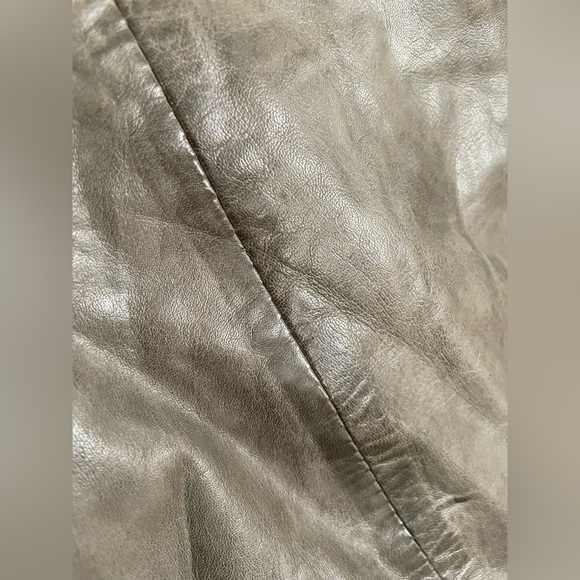 GESTUZ khaki green leather skirt. Only worn once! - Picture 9 of 9